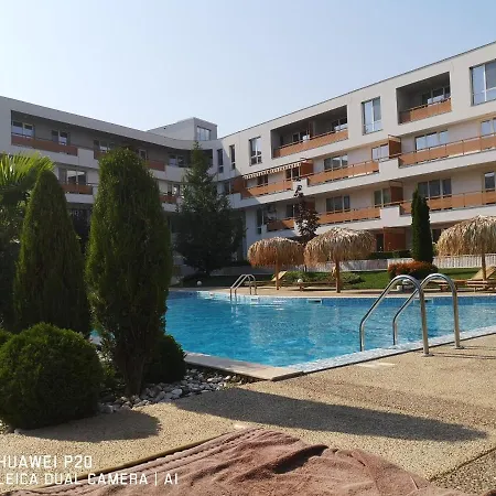 Las Brisas C12 Apartment Burgas